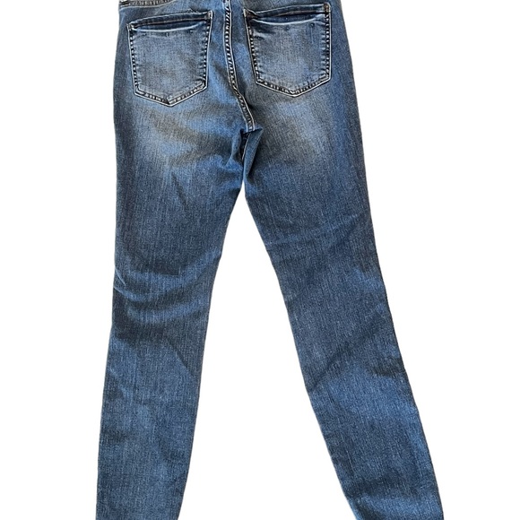 Kut from the Kloth skinny jeans. Size 2. - Picture 4 of 13